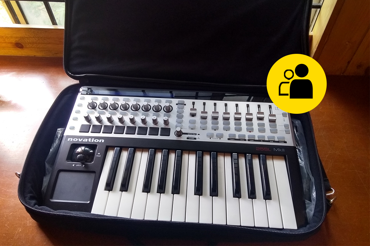 Novation 25SL Mk2 with Magma bag